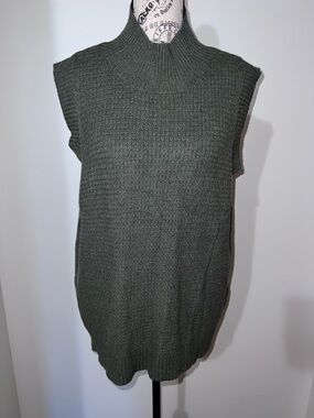 Cyrus Olive Green Waffle Knit Sweater Vest Mock Neck XL Layering Minimalist